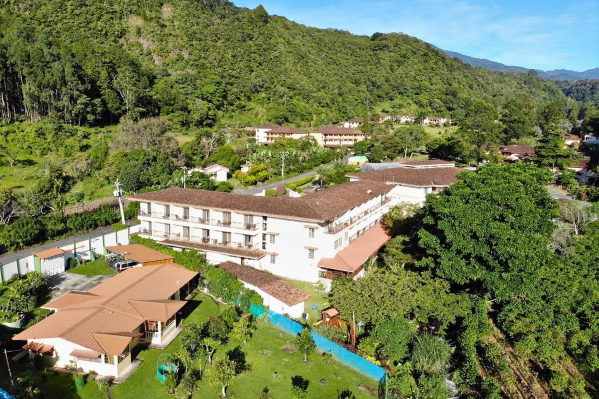 Hotel Valle Del Rio Бокете Экстерьер фото